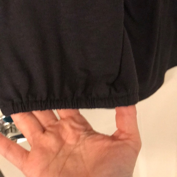 Soft comfy breezy ruffle tee for Maternity - Picture 3 of 4